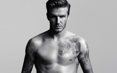 龙珠体育-加维更衣室获得定制奖牌